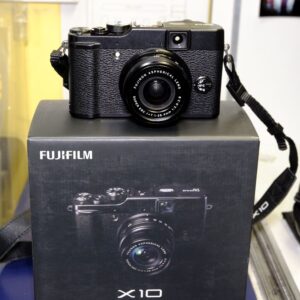 Fuji X10 Digital Camera