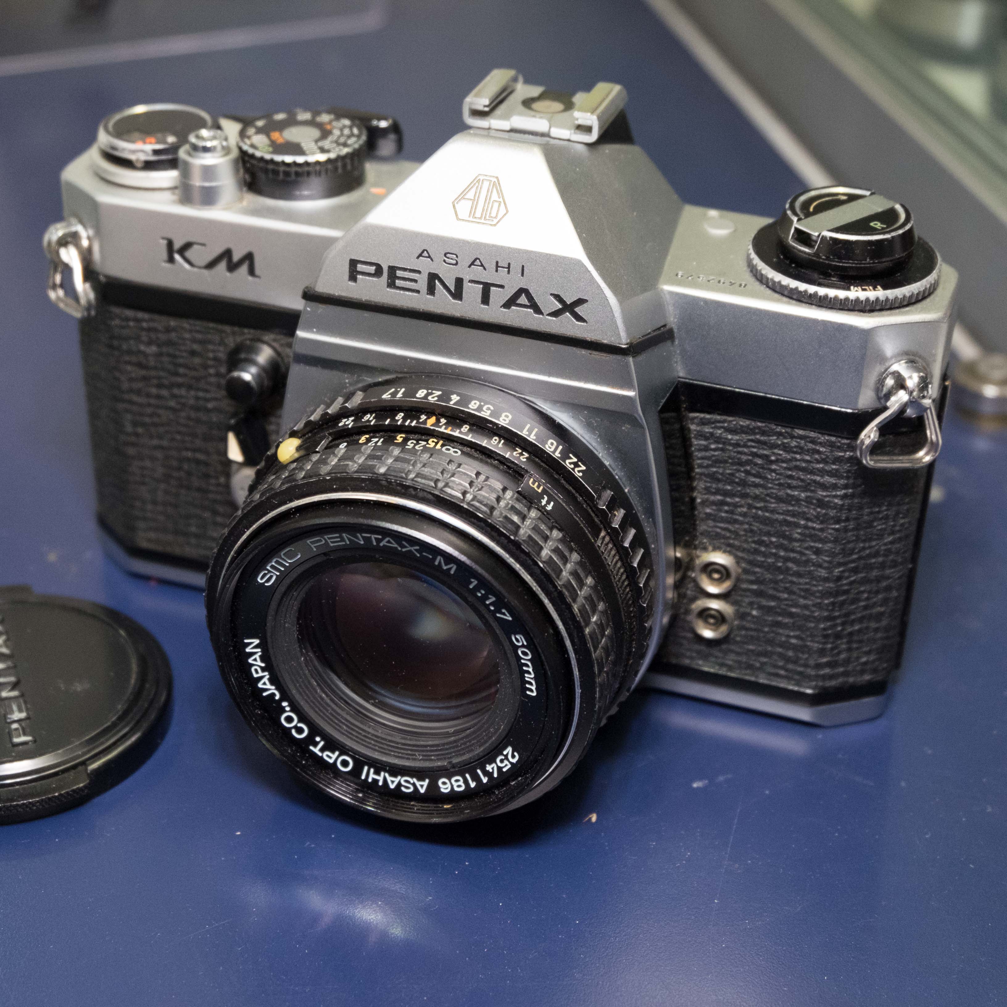 Pentax KM with f1.7/50mm lens like a K1000 but better! Croydon and